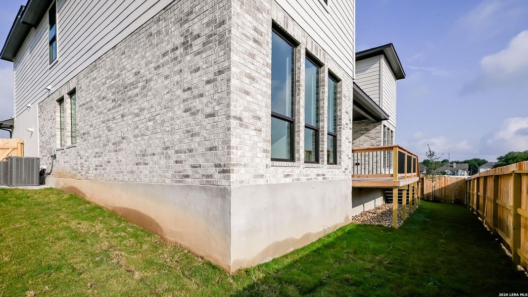 Exterior details and patio area of a home in Cibolo Valley Heights, Cibolo (Image 16).