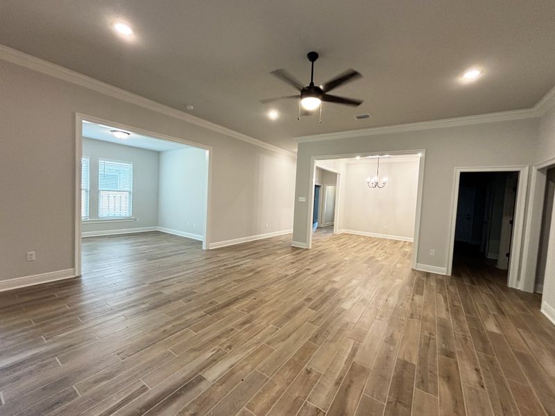 Spacious, unfurnished interior of a new home in Bird Song at Hammock Bay, Freeport (Image 22).