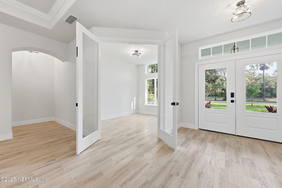 Spacious, unfurnished interior of a new home in , Flagler Beach (Image 15). Spacious, unfurnished interior of a new home in , Flagler Beach (Image 15).