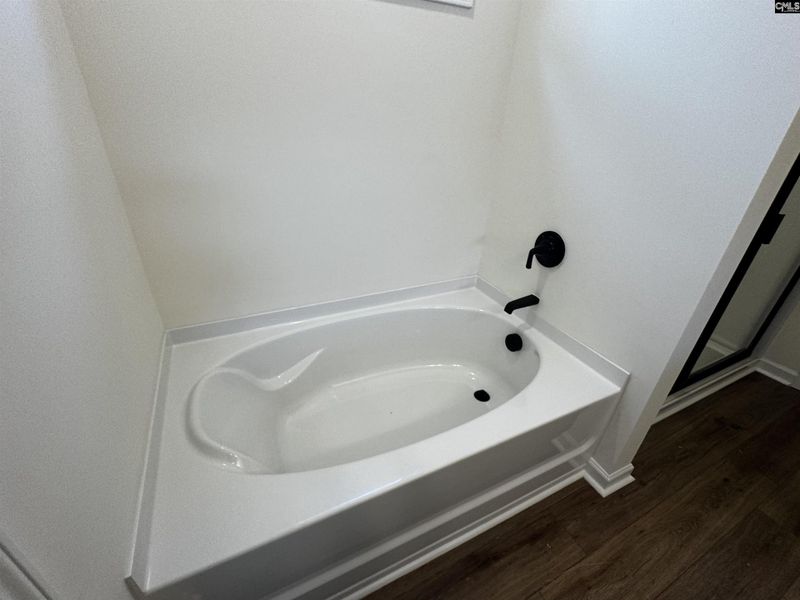 Close-up of interior finishes inside a home in Boykin Hills, Chapin (Image 16).