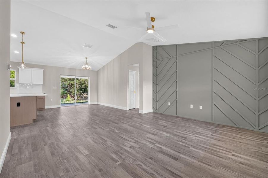 Spacious, unfurnished interior of a new home in , Ocala (Image 10).