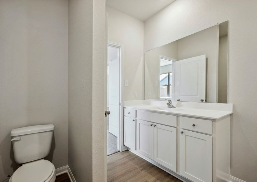 Spacious countertop in the master bathroom Spacious countertop in the master bathroom