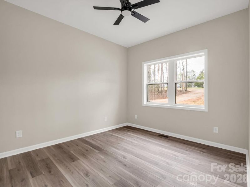 Spacious, unfurnished interior of a new home in , Bostic (Image 20).