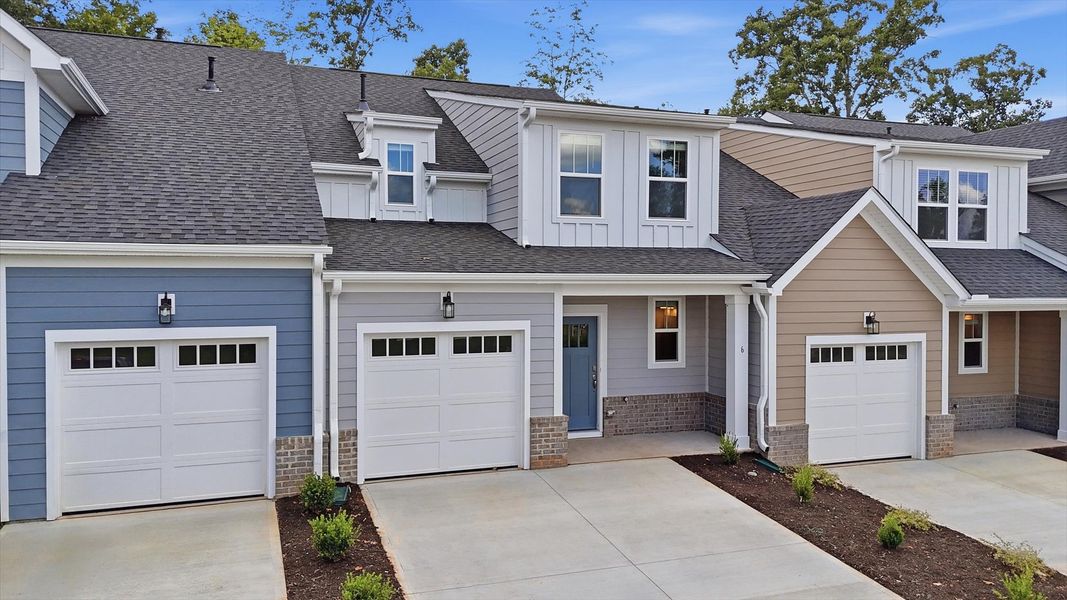 Refined exterior with timeless details and everyday convenience Refined exterior with timeless details and everyday convenience