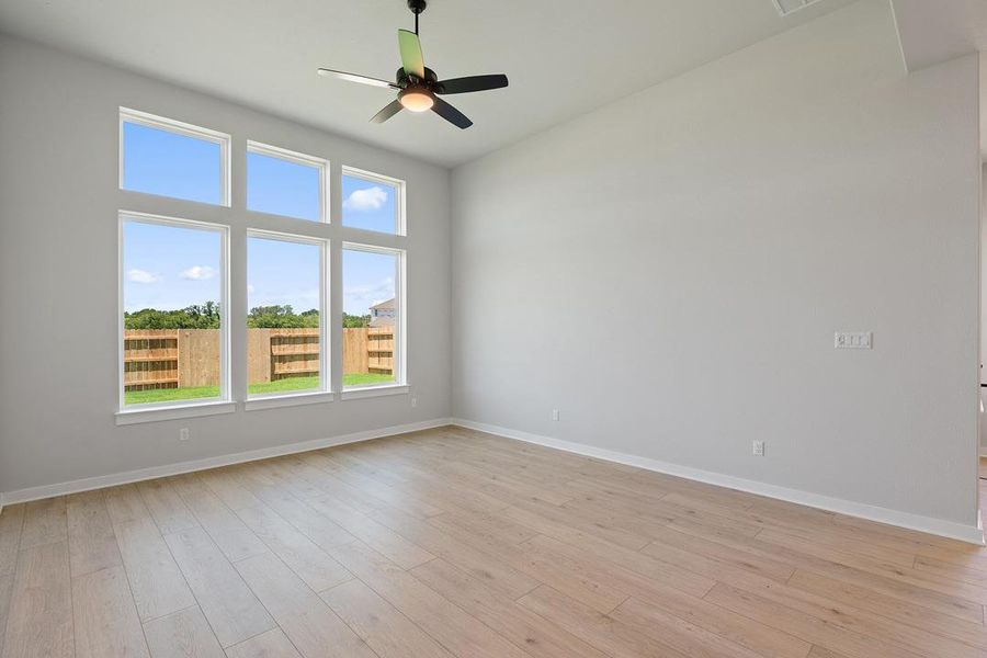 Spacious, unfurnished interior of a new home in Lagos Reserve, Manor (Image 25). Spacious, unfurnished interior of a new home in Lagos Reserve, Manor (Image 25).