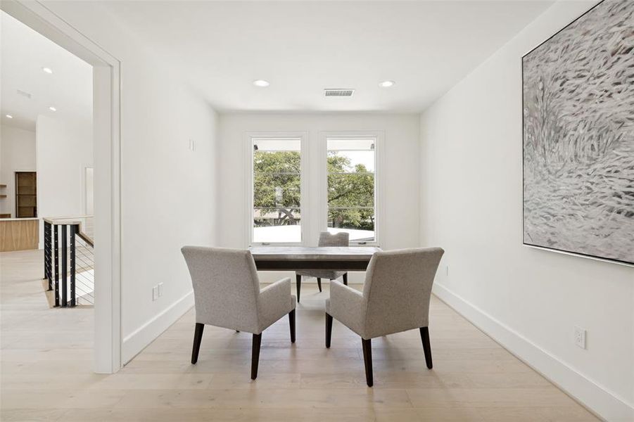 Furnished interior view inside a new home in , Dallas (Image 5). Furnished interior view inside a new home in , Dallas (Image 5).