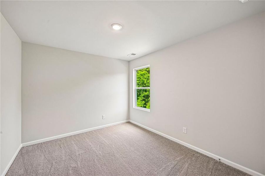 Spacious, unfurnished interior of a new home in Neely Farm, Covington (Image 15).