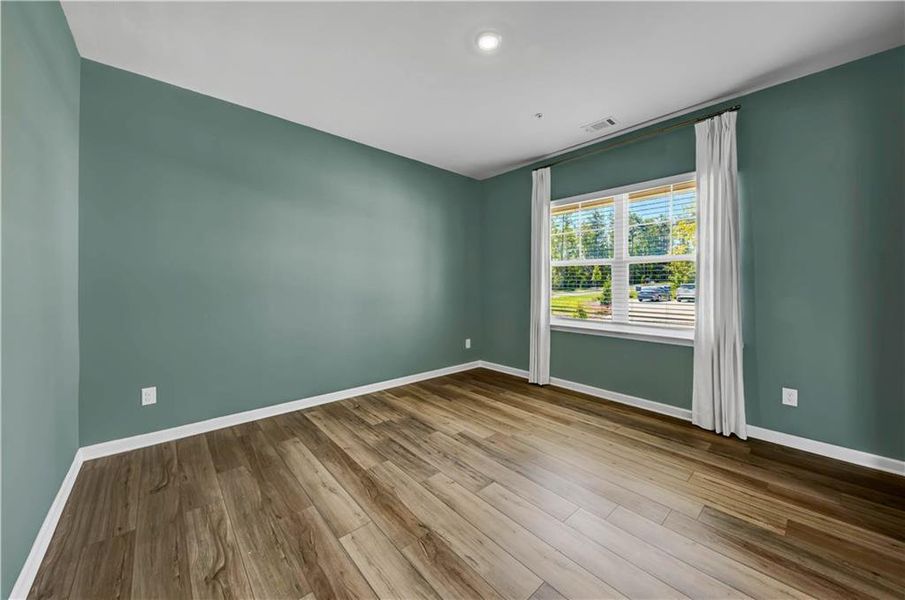 Spacious, unfurnished interior of a new home in Timber Ridge, Douglasville (Image 20).