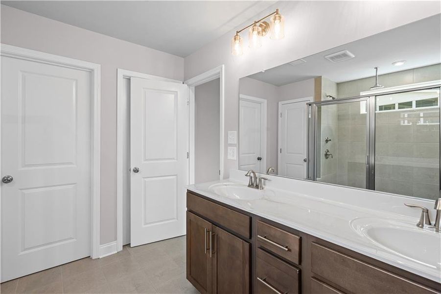 Furnished interior view inside a new home in Reunion, Hoschton (Image 7).