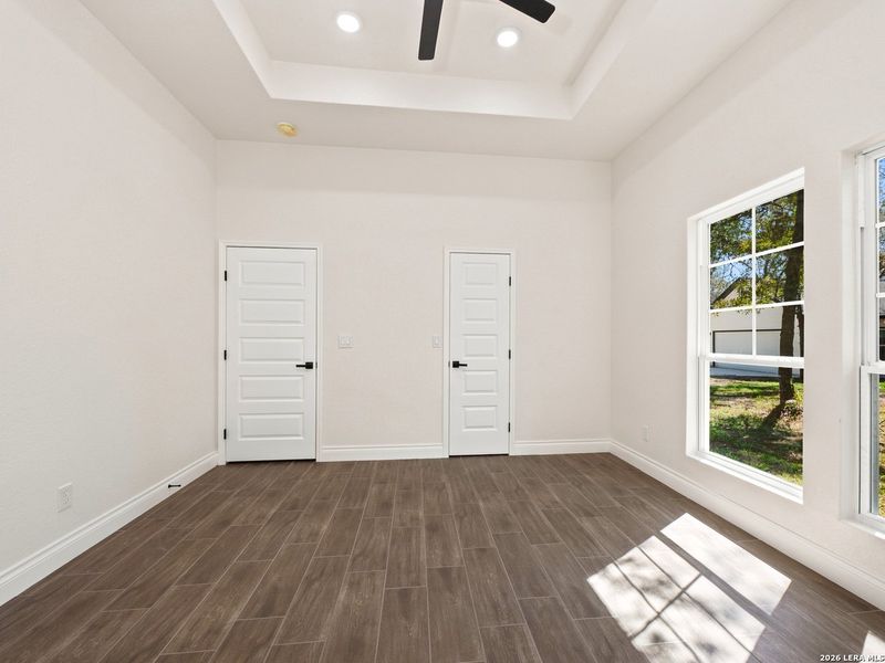 Spacious, unfurnished interior of a new home in , Elmendorf (Image 57).