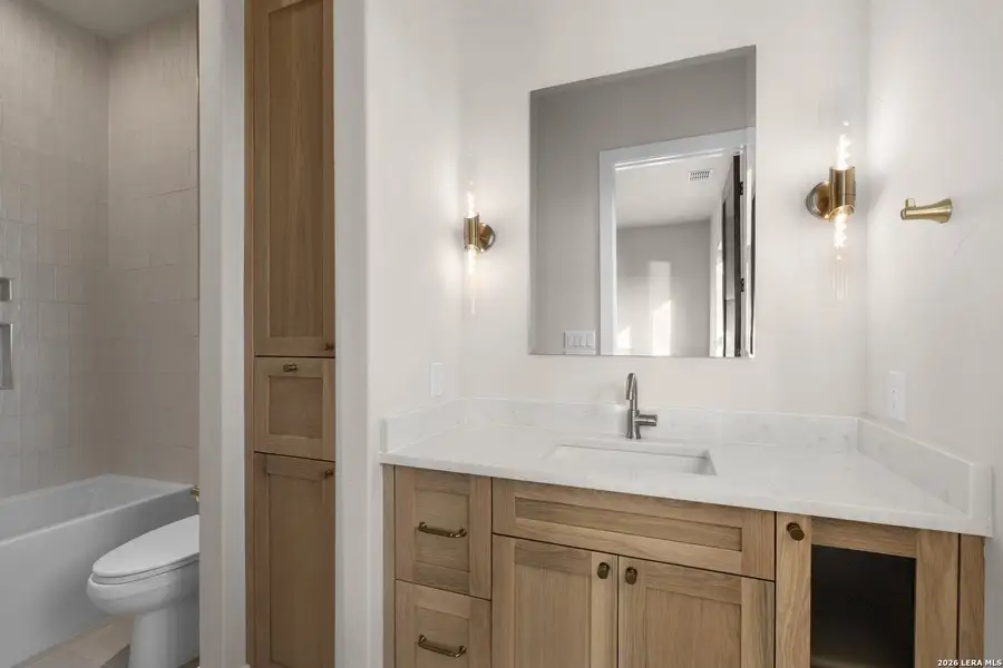 Furnished interior view inside a new home in , Canyon Lake (Image 16).