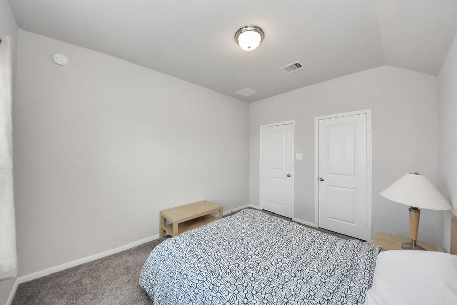 Spacious, unfurnished interior of a new home in Marisol, Katy (Image 22).