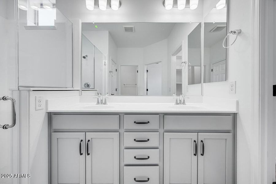 hj-az-phx-cantamia-duet-lily-lot-30135-b