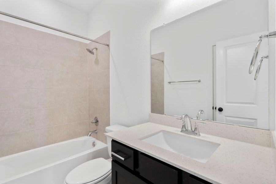 Furnished interior view inside a new home in Sienna 45', 50', Missouri City (Image 10). Furnished interior view inside a new home in Sienna 45', 50', Missouri City (Image 10).