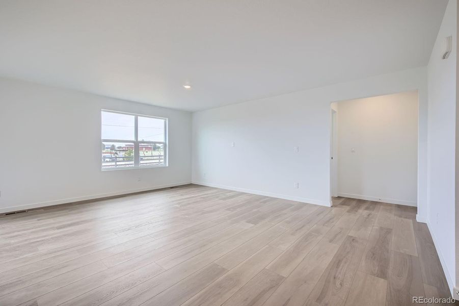 Spacious, unfurnished interior of a new home in Percheron: The Camden Collection, Colorado Springs (Image 7).