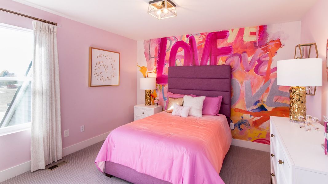 Representative furnished interior of a home built from the The Chesterfield by Norfolk Homes in Valleys, Jackson (Image 54).