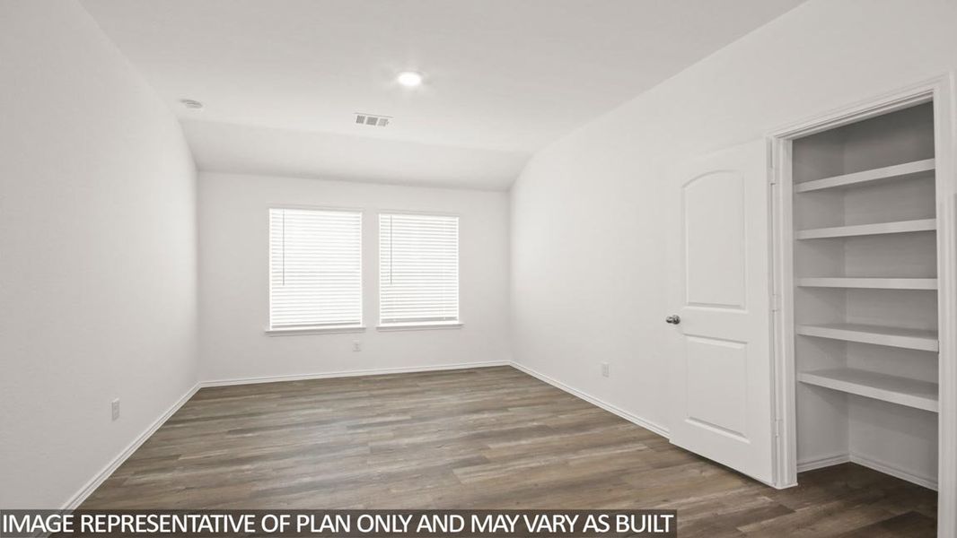Spacious, unfurnished interior of a new home in Venetian Pines, Conroe (Image 10). Spacious, unfurnished interior of a new home in Venetian Pines, Conroe (Image 10).