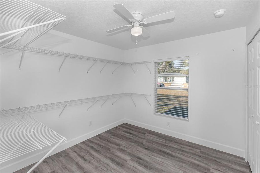 Spacious, unfurnished interior of a new home in , Orange City (Image 20).