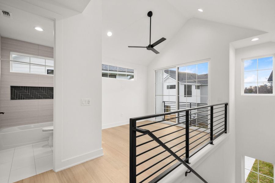 Spacious, unfurnished interior of a new home in , Austin (Image 28).