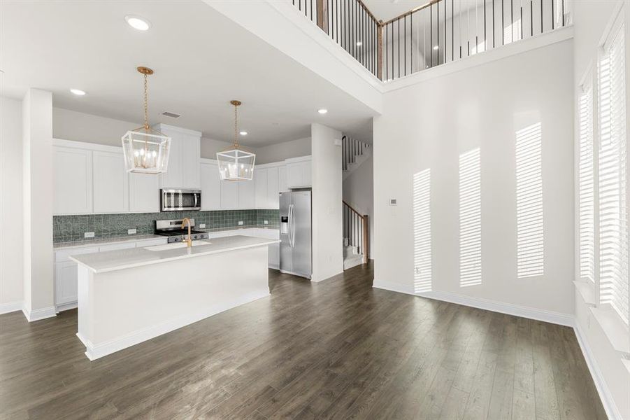 Larson @ 2520 Brunswick Way_Dining & Kitchen