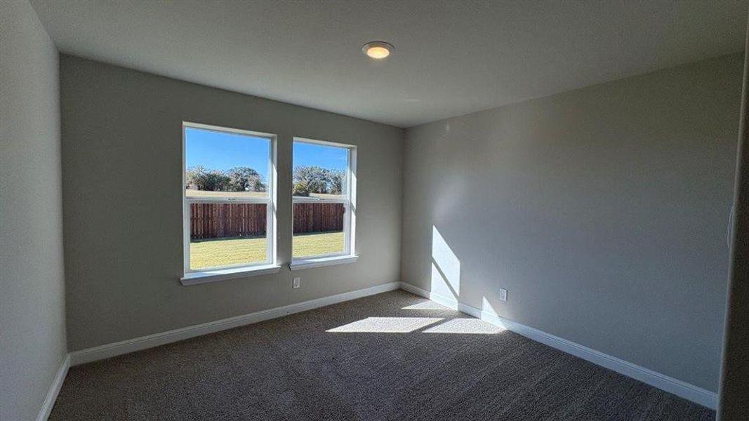 Spacious, unfurnished interior of a new home in Sandstone Estates, Granbury (Image 22).