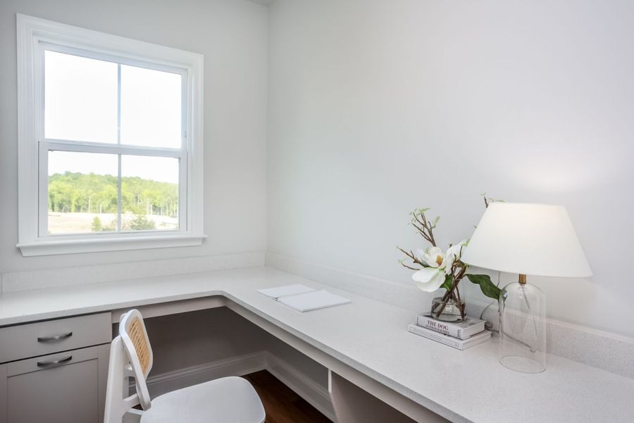 Representative furnished interior of a home built from the Valleybrook by Pulte Homes in Lewiston Meadows, Greensboro (Image 7).