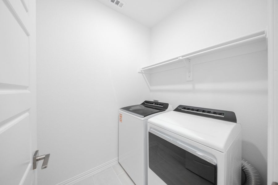Close-up of interior finishes inside a home in Whitewing Trails, Princeton (Image 18).