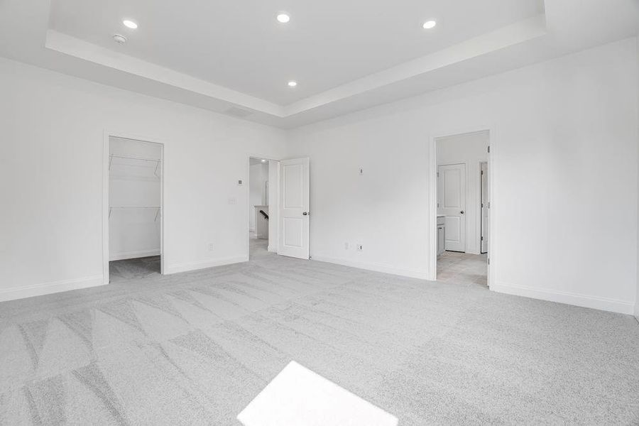 Spacious, unfurnished interior of a new home in Falls Creek, Flowery Branch (Image 32).