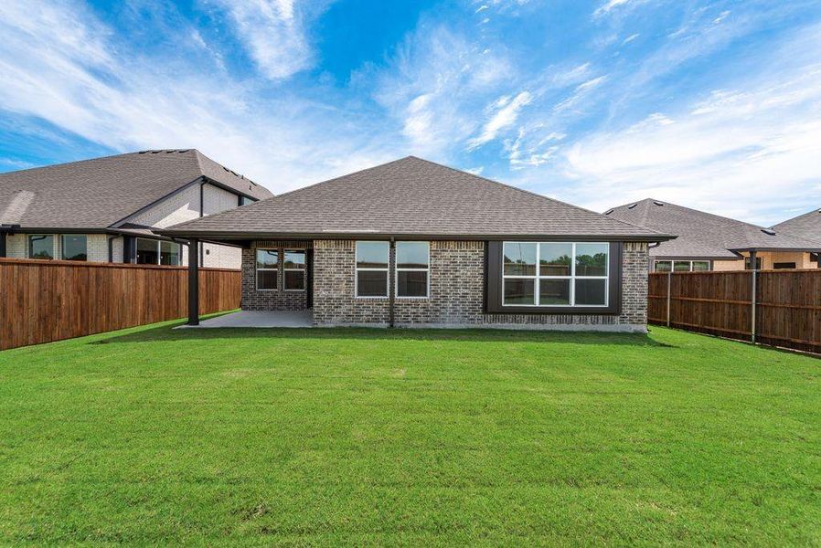 DFW-Meadow Park-Concept 1660--7541 Lavender Lane-Backyard1-Risewell Homes