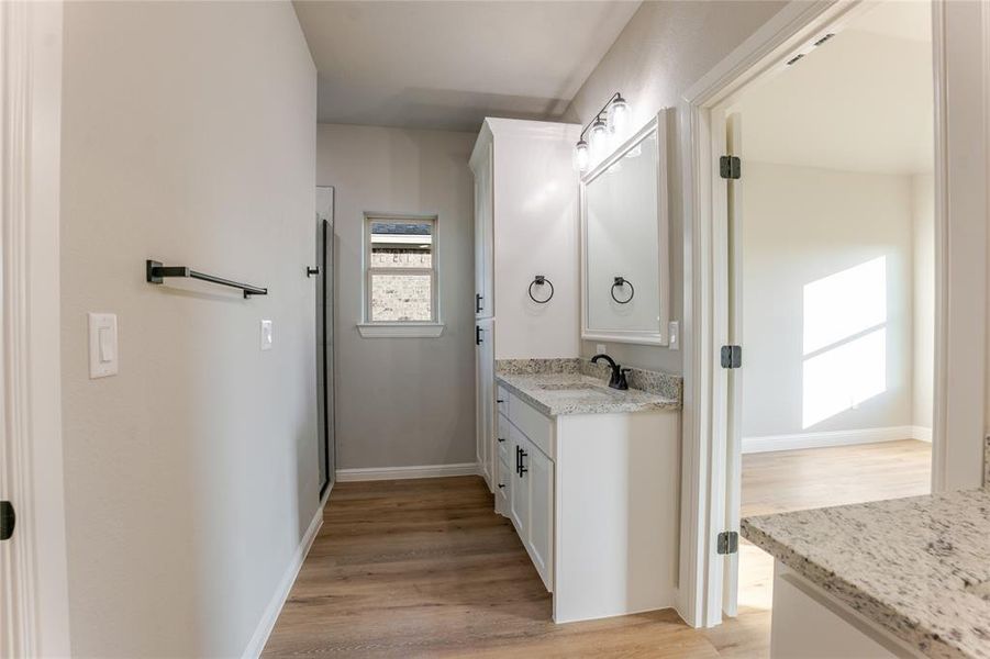 Furnished interior view inside a new home in , Tolar (Image 5).