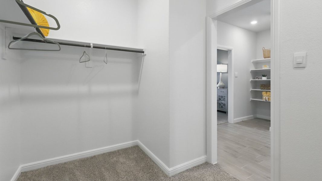 Spacious, unfurnished interior of a new home in Saratoga, Granbury (Image 20). Spacious, unfurnished interior of a new home in Saratoga, Granbury (Image 20).