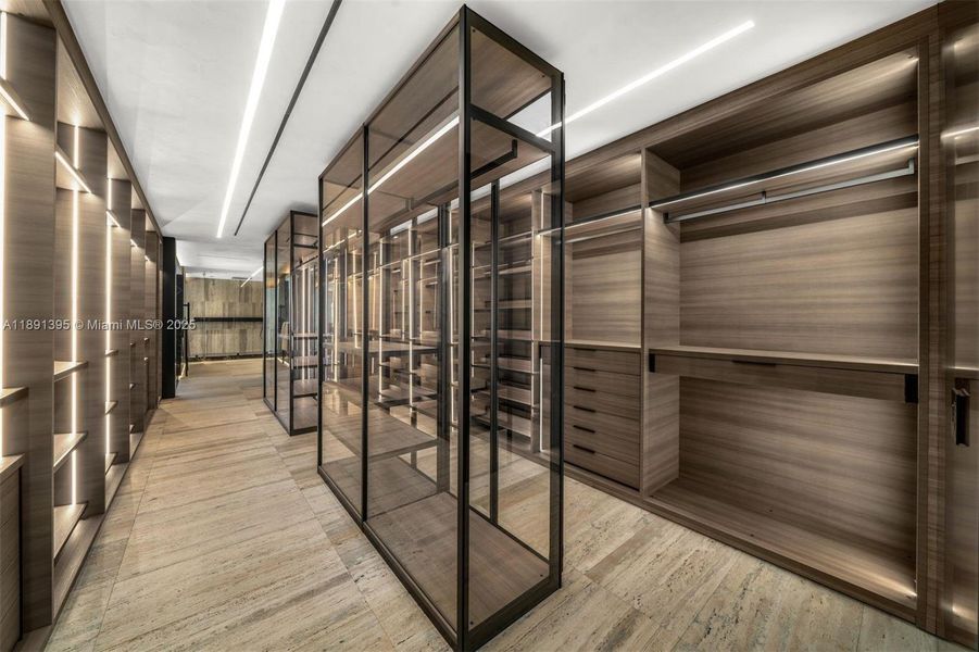 Image 39 of a home in .