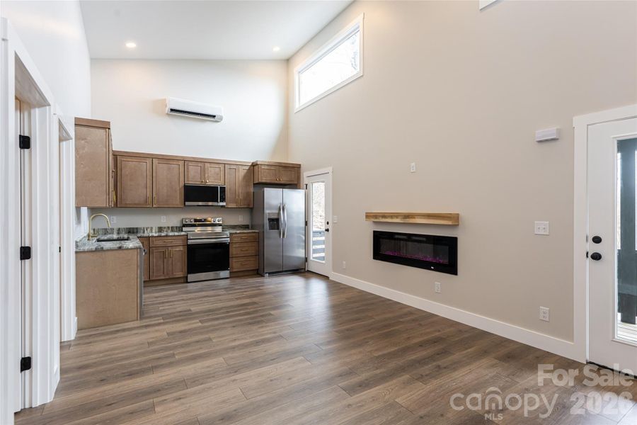 Right Wing-Open Living Area