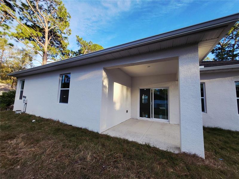 Exterior details and patio area of a home in , Palm Bay (Image 3).