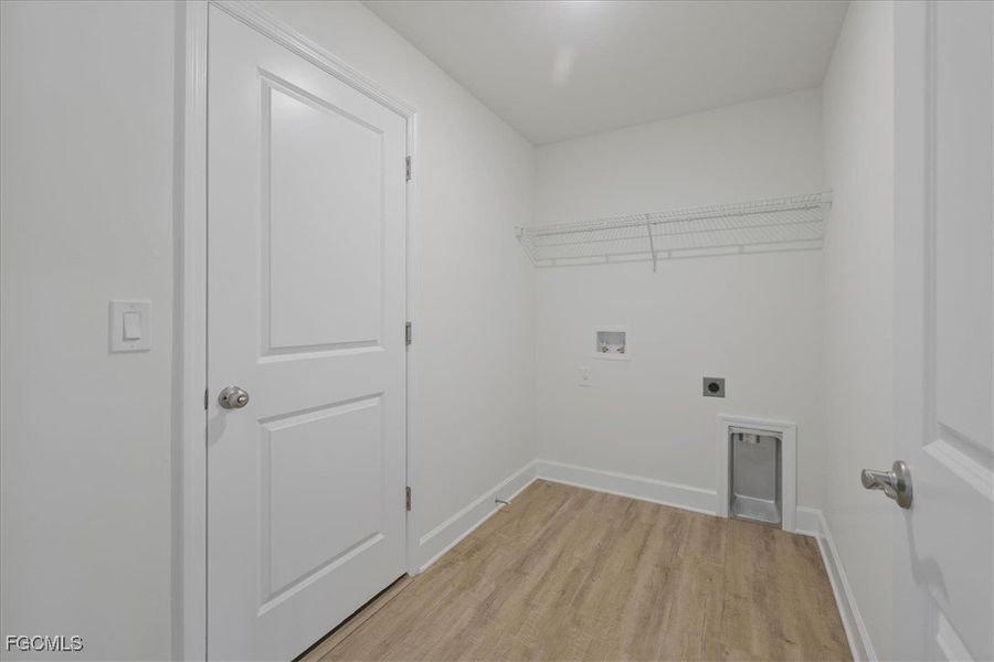 Image 34 of a home in Cape Coral.