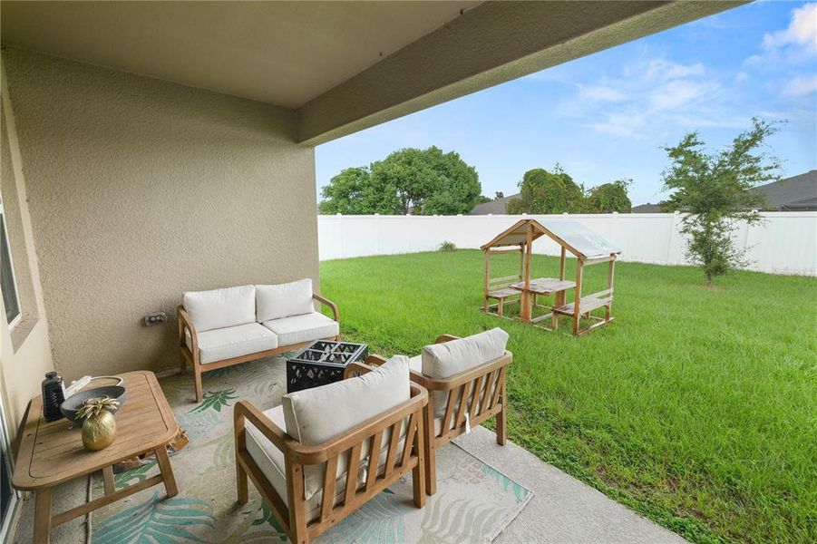 Exterior details and patio area of a home in Wind Meadows South, Bartow (Image 4). Exterior details and patio area of a home in Wind Meadows South, Bartow (Image 4).