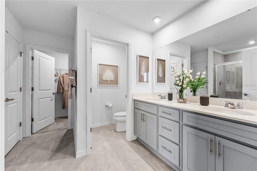 Furnished interior view inside a new home in Oakfield Trails, Parrish (Image 13). Furnished interior view inside a new home in Oakfield Trails, Parrish (Image 13).