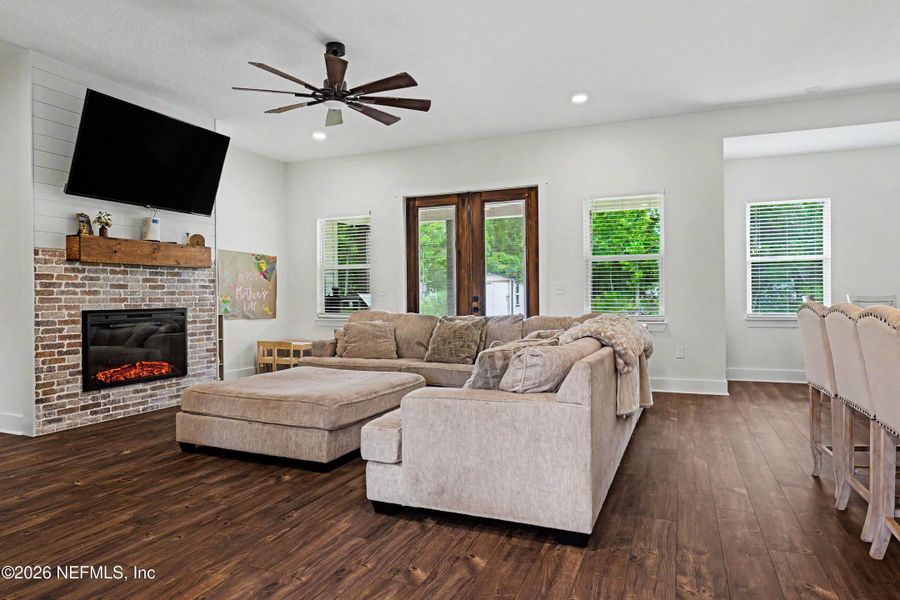Furnished interior view inside a new home in , Callahan (Image 7).
