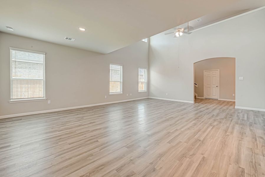 Representative unfurnished interior of a home built from the Floor Plan 2340 by Colina Homes in Grand Magnolia, Magnolia (Image 29). Representative unfurnished interior of a home built from the Floor Plan 2340 by Colina Homes in Grand Magnolia, Magnolia (Image 29).