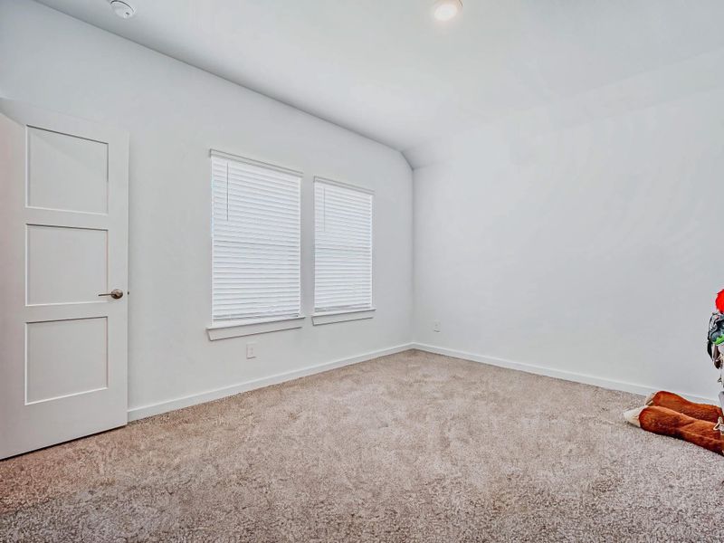 Spacious, unfurnished interior of a new home in , Katy (Image 18).