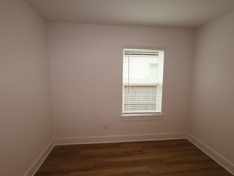 Spacious, unfurnished interior of a new home in Lago Mar, Santa Fe (Image 8).