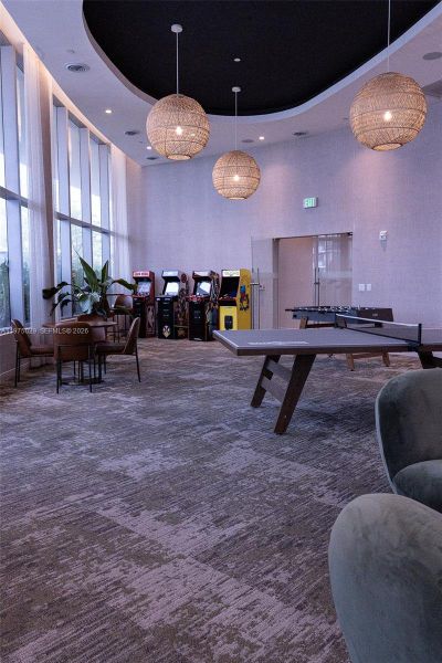 Community amenities in , Miami (Image 74).