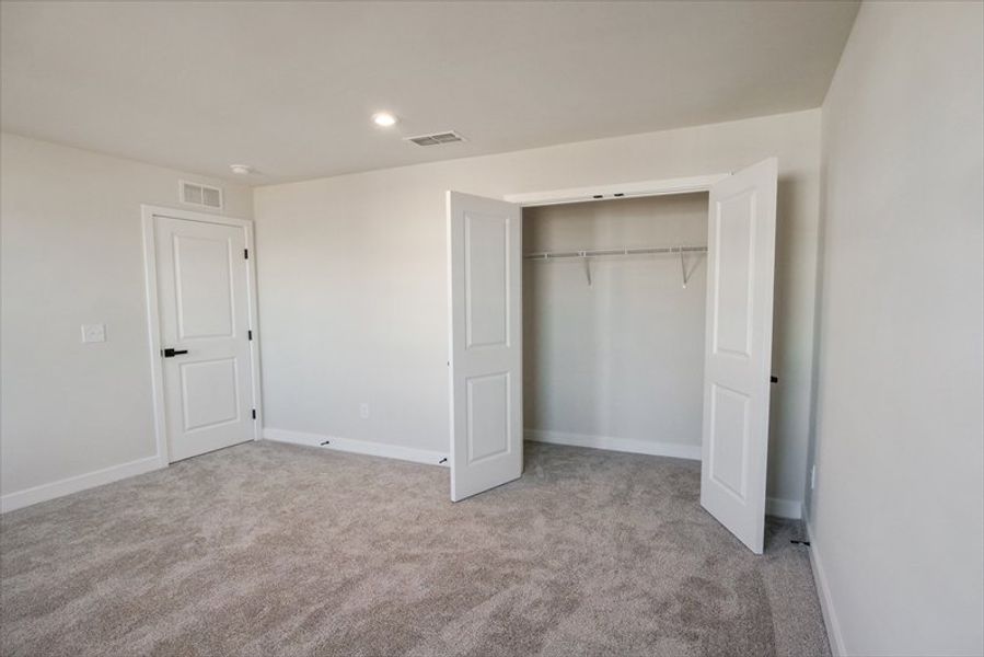 Spacious, unfurnished interior of a new home in Berkeley, Spartanburg (Image 38).