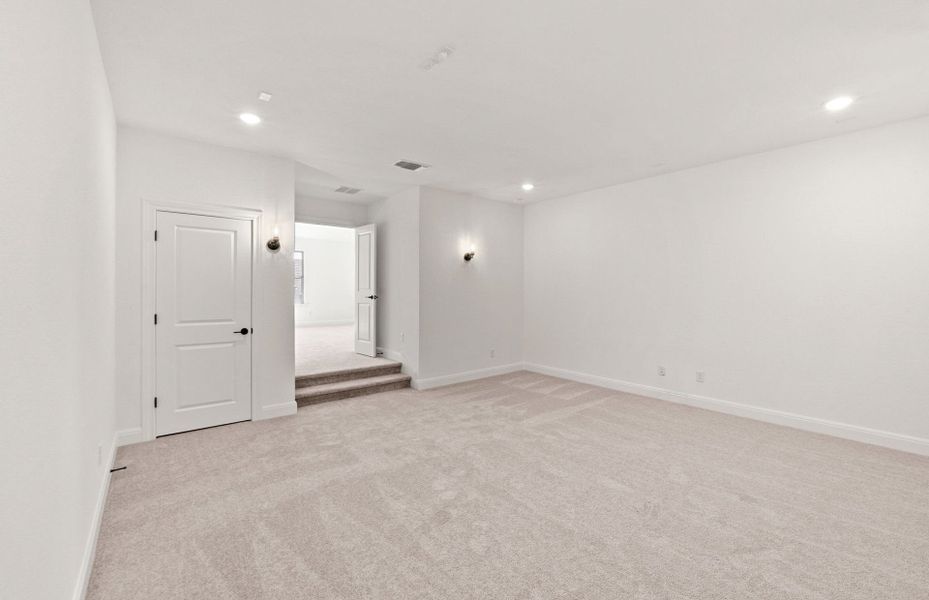 Spacious, unfurnished interior of a new home in West Cypress Hills, Spicewood (Image 40).