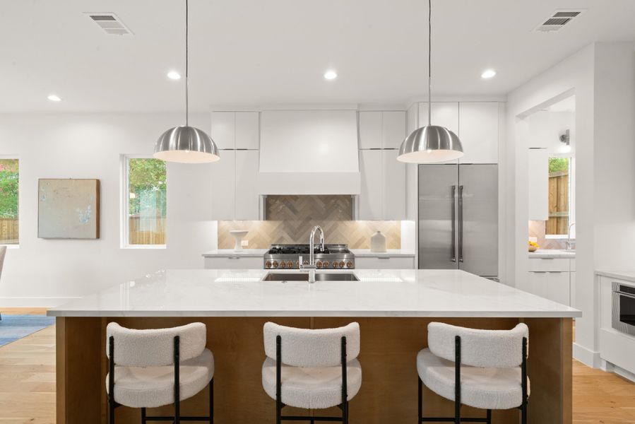 Furnished interior view inside a new home in , Dallas (Image 12).