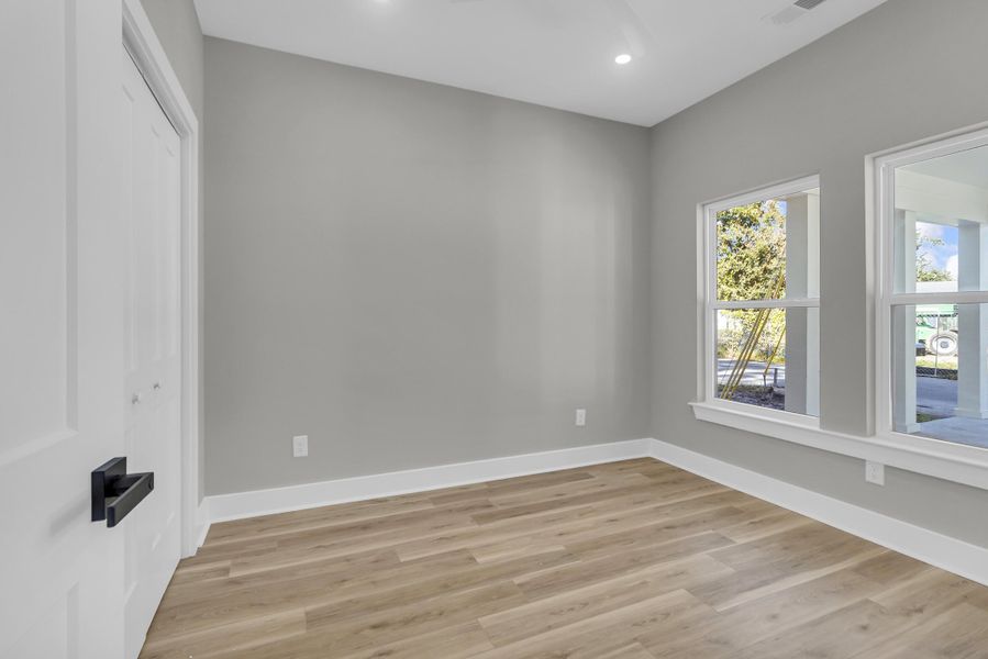 Spacious, unfurnished interior of a new home in , North Charleston (Image 21).