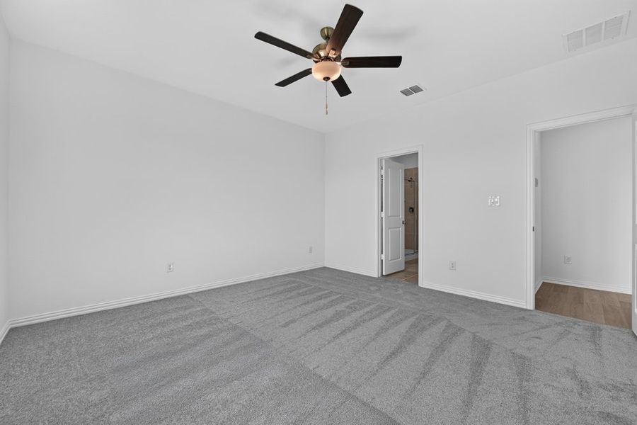 Spacious, unfurnished interior of a new home in Parks at Foster Crossing, Anna (Image 18). Spacious, unfurnished interior of a new home in Parks at Foster Crossing, Anna (Image 18).
