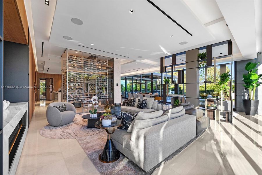 Community amenities in , Miami (Image 44).