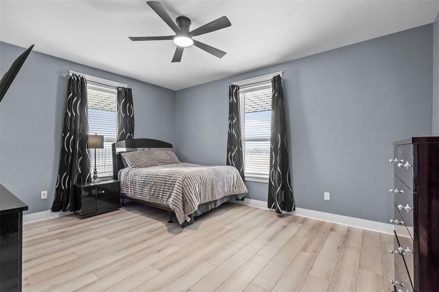 Furnished interior view inside a new home in , Tolar (Image 9).