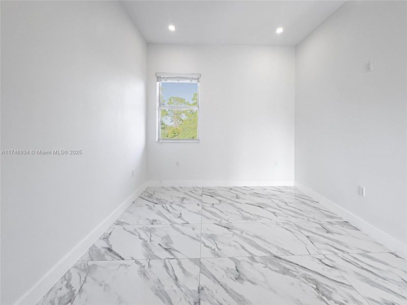 Spacious, unfurnished interior of a new home in , Port St. Lucie (Image 48).